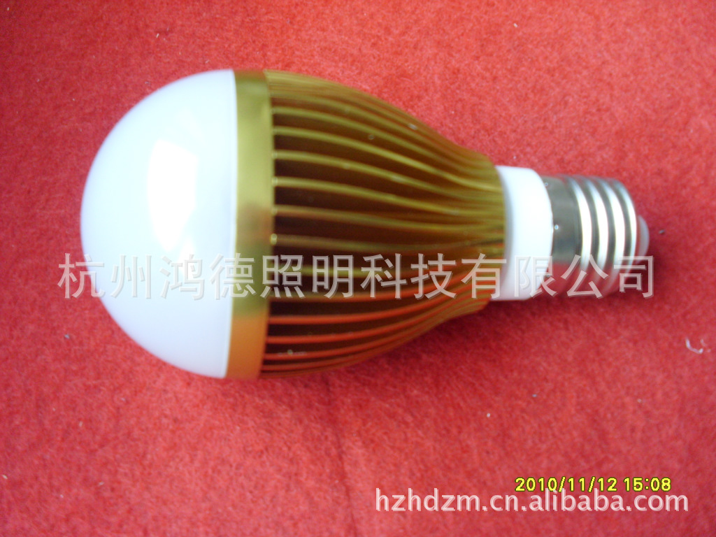 厂家直销LED铝壳球泡灯,适用于家庭、酒店宾