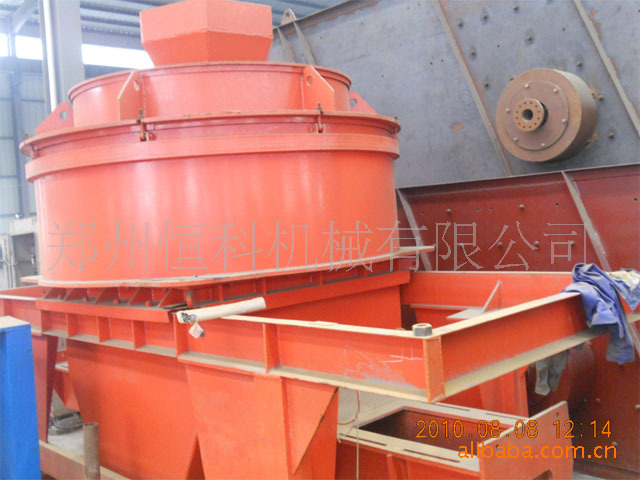 供应直通冲击式破碎机 新型液压制砂机