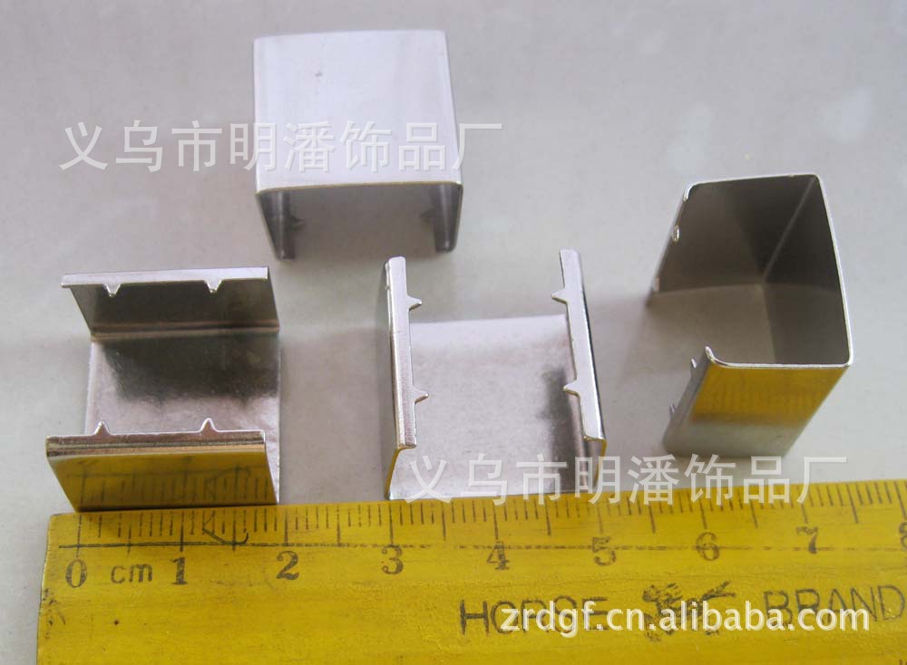 服饰箱包五金-供应IMG4199金属卡扣 <em>铁扣</em> <em>带子</em>