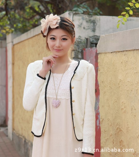 热销2012新款韩版时尚针织外衣米黄色女装 2