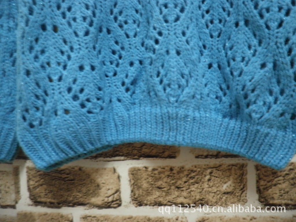 春款韩版镂空钩花<em>圆领</em>亮丝<em>彩线</em>混纺<em>毛衣</em>女 宽