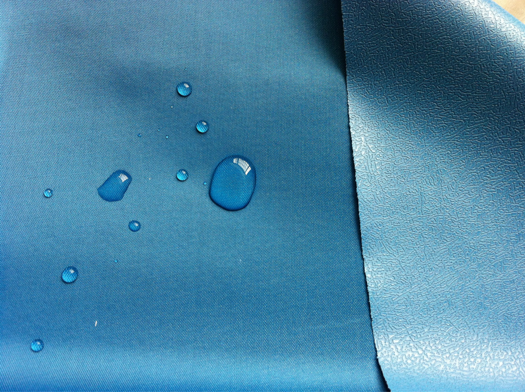 供应轻盈纺 防水 PVC面料 防水布 防水面料 雨