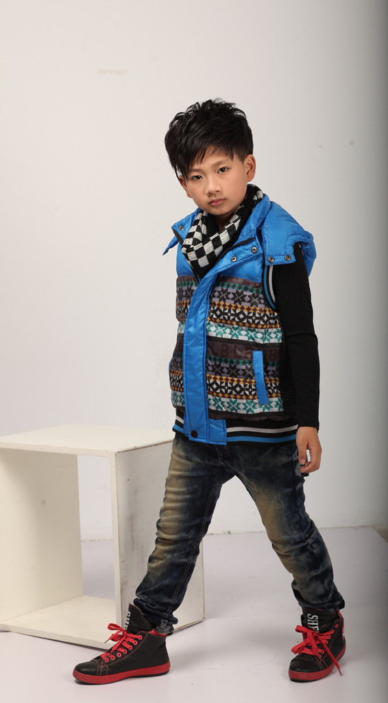 <em>耐克</em> <em>nike</em> 童装羽绒<em>衣</em> 运动休闲 中童羽绒服 两