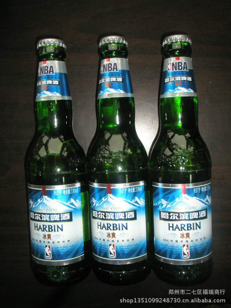 批量供应瓶装330ml哈尔滨啤酒冰爽，量大从优