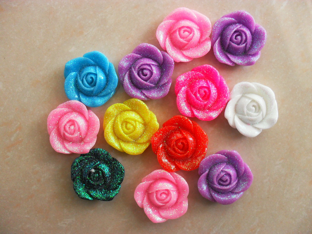 【义乌精美树脂花批发 手机diy配件 饰品配件 塑