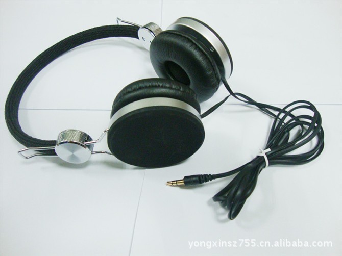 【Banjo头戴耳机,外观精美好用实惠】