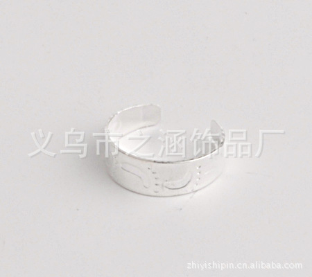 铁皮戒子戒指地摊脚戒义乌美女欢迎来厂验货吐溺水厂家图片