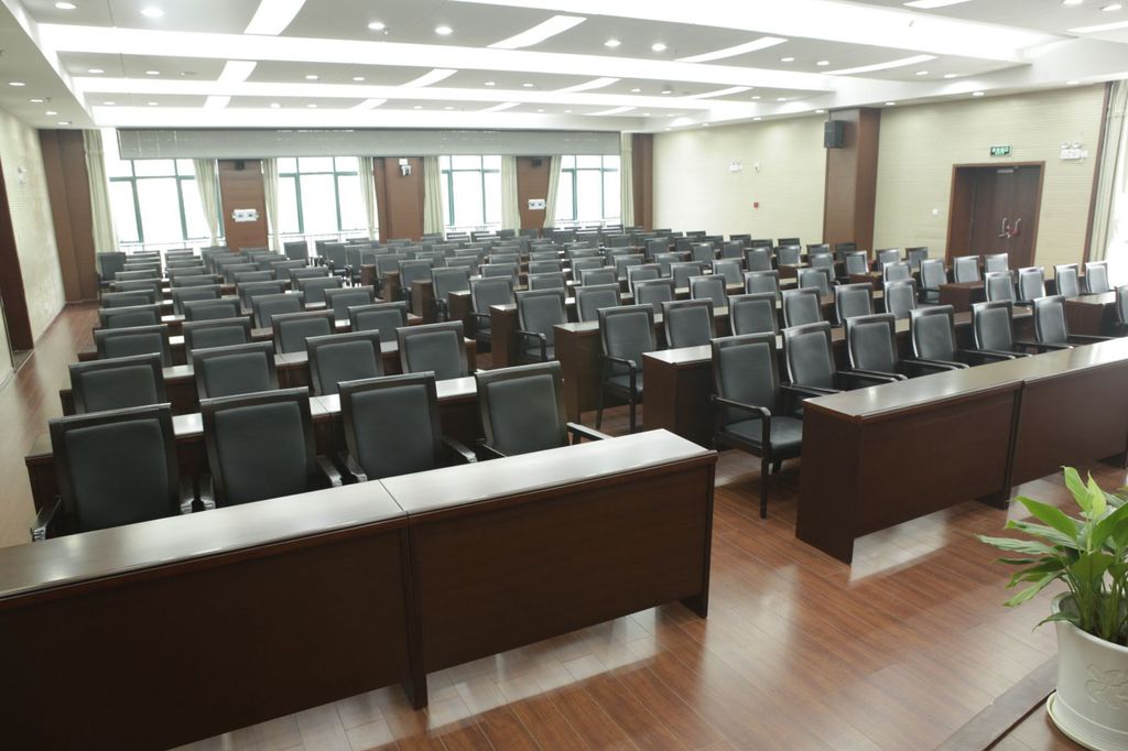 会议报告厅如何摆放会议桌椅_whmeigao