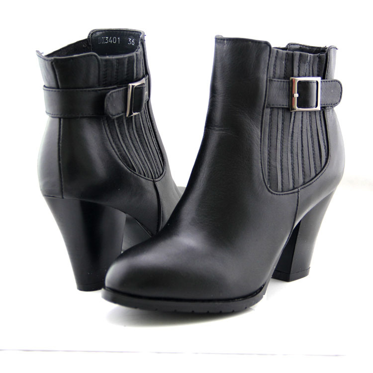 2012秋冬新款 欧美时尚高跟<em>女鞋</em> 短靴女士皮鞋