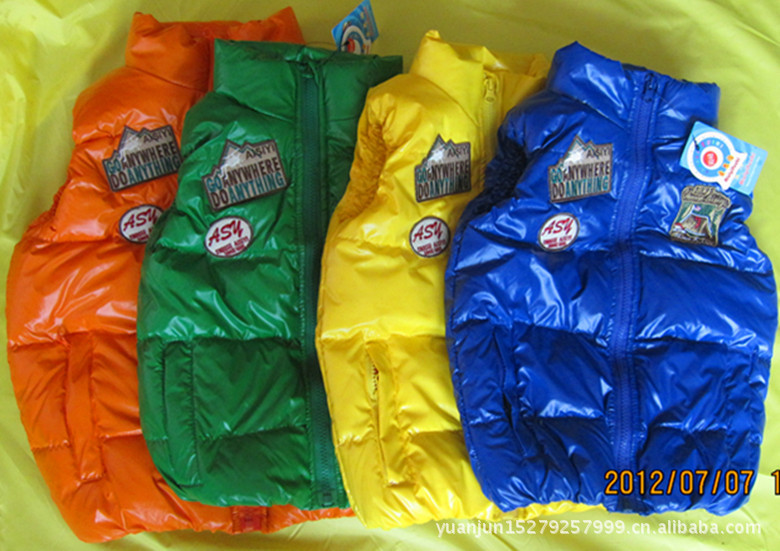 厂家供应冬季新款男女儿童<em>羽绒马甲</em>童装<em>羽绒马</em>