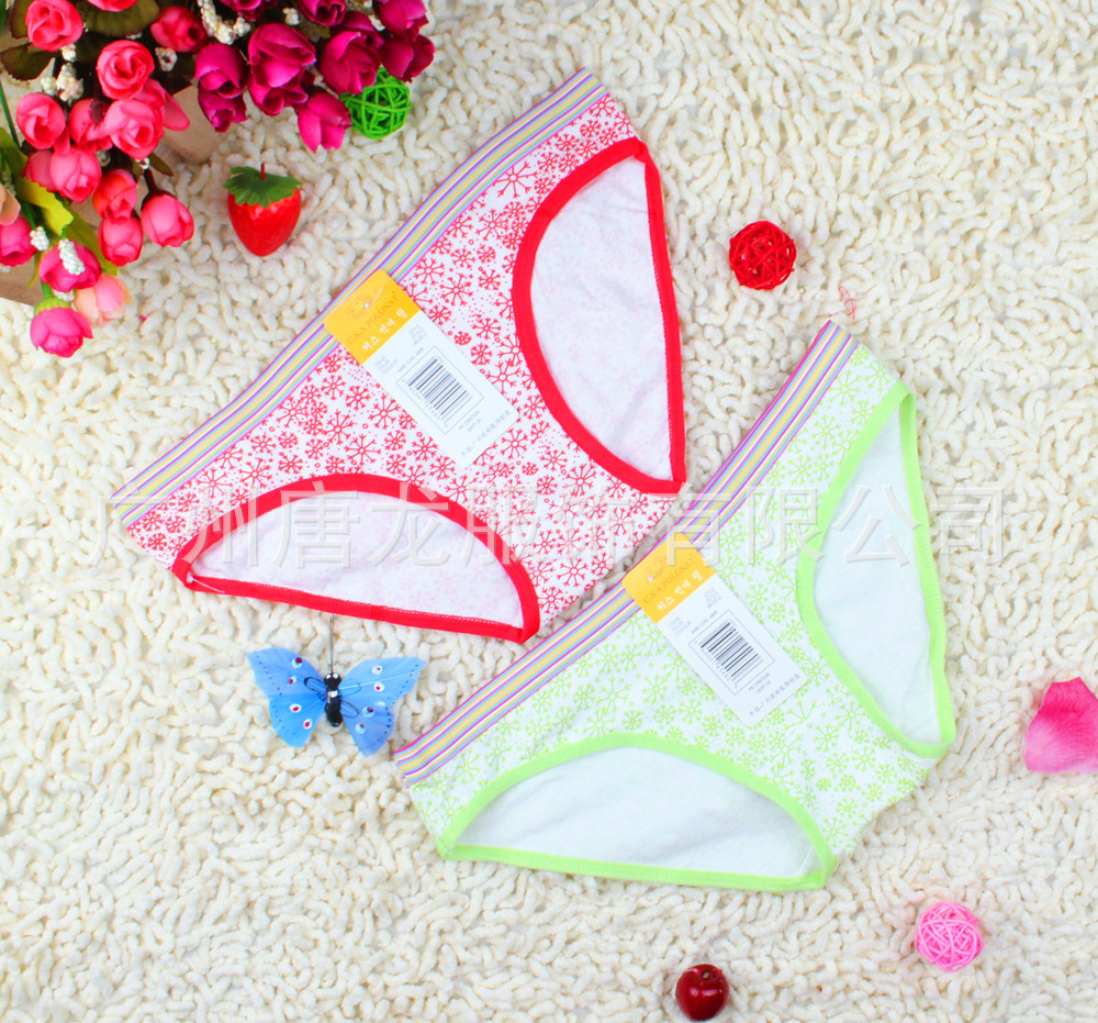<em>批发</em>采购<em>内裤</em>-<em>厂家直销</em> <em>低价</em>少女印花三角<em>内裤</em>