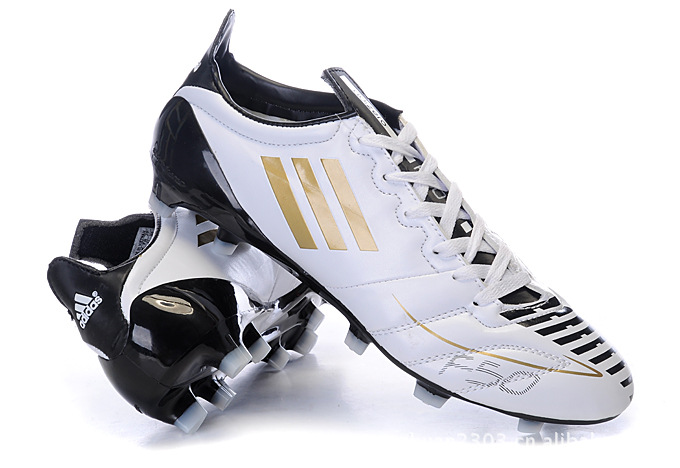 阿迪达斯f50新款梅西4代足球鞋 adidas梅西4代 adidas足球鞋批零 158.