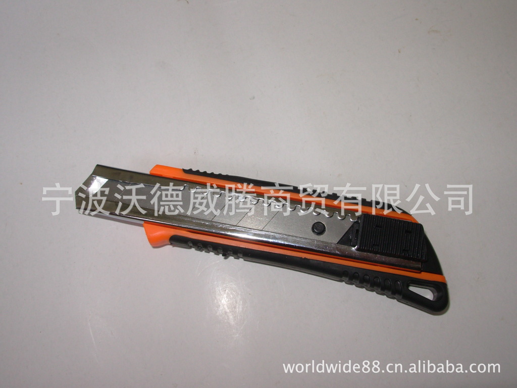 单发美工刀 电泳刀架 18MM美工刀 全塑刀壳图