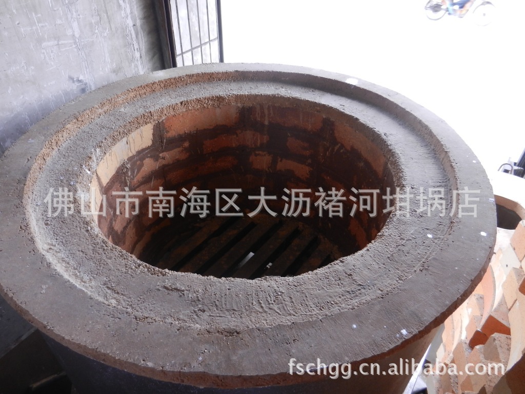 压铸熔炉 碳精熔炉 焦炭炉 压铸机边熔铝炉