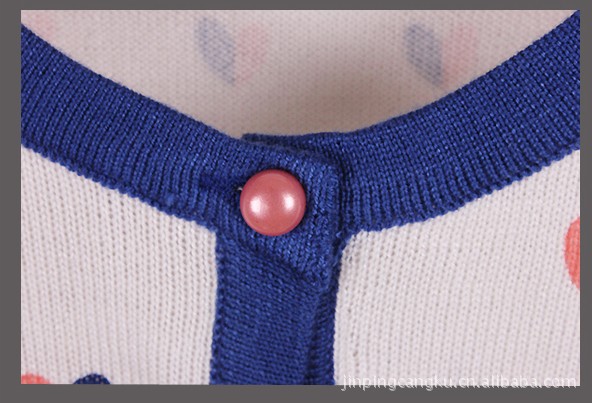 2012 <em>秋季</em>新款 圆领单排扣桃心<em>棉线开衫</em> 针织衫