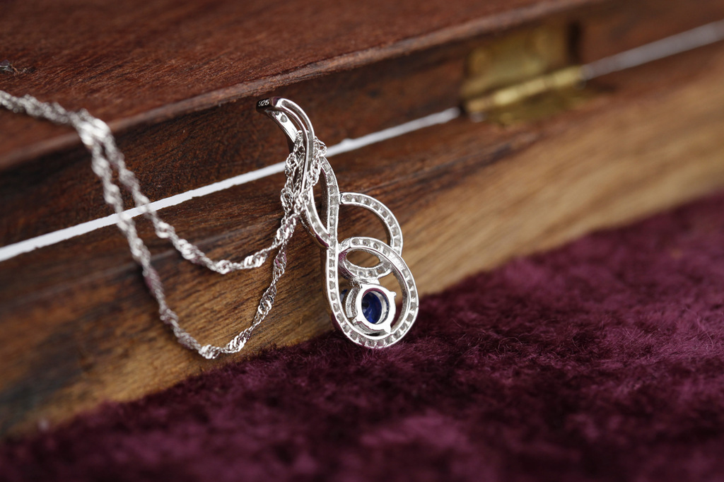 批发 升华的爱银吊坠 银镶锆石吊坠 红蓝宝吊坠