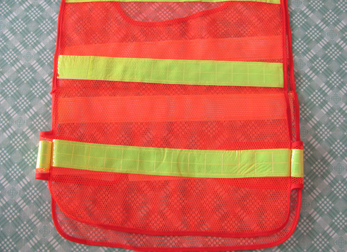 交警<em>马甲反光</em>服厂家生产<em>定制反光马甲</em>安全服红