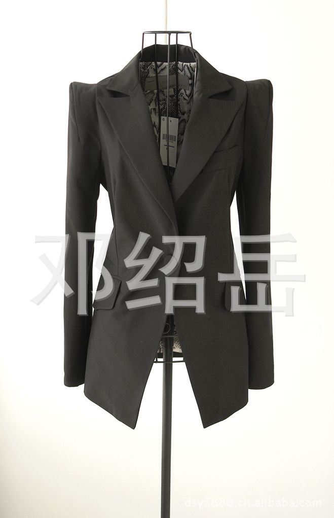 新款韩版耸肩蛇纹女士<em>小西装女式黑色</em>休闲女装