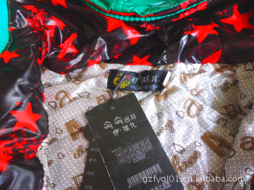 库存<em>靓妹棉衣外套</em>批发 女式连帽短装<em>棉衣外套</em>