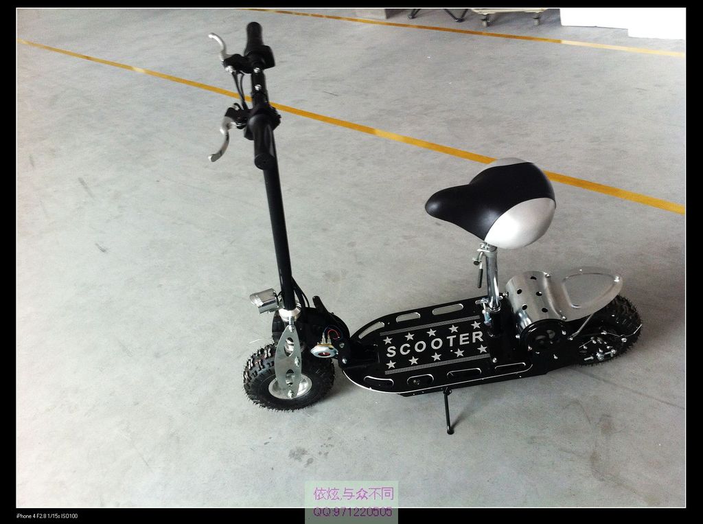 【厂家直销】电动滑板车 华东款迷你电动车电