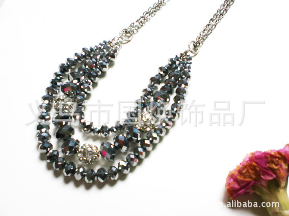 <em>今年最新款毛衣</em>项链 琉璃项链 淘宝热卖首饰厂