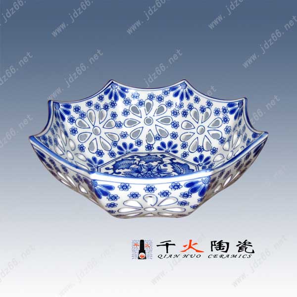 82手绘青花镂空果盘QHFG00039082 25-9