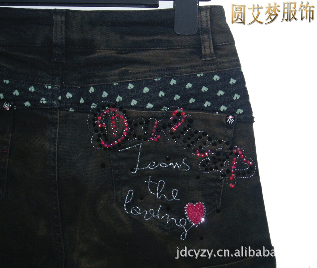 【厂家直销 冬季女<em>短裤</em> 水洗烫钻 时尚牛仔女短