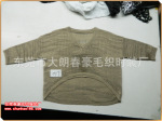 2012新款V领下摆弧形款女式毛衣