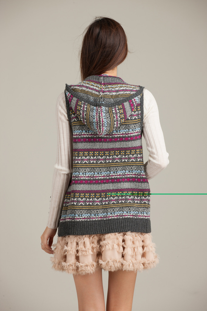 批发采购女式毛衣-秋冬<em>女装</em> 简单大方<em>年轻</em>靓丽