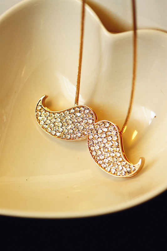 X7109玩味俏皮小胡子 满钻胡子 <em>韩版</em>潮人<em>个性</em>