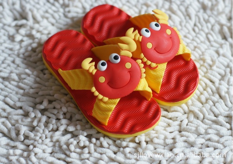 品卡通愤怒小鸟猪头吹气按摩防滑凉<em>拖鞋大人</em>亲