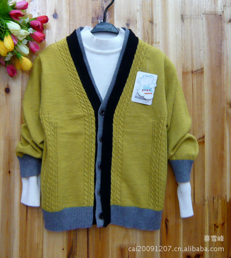 童装~韩版<em>男童</em>羊绒混纺<em>针织开衫</em>~<em>纯色</em>双门襟