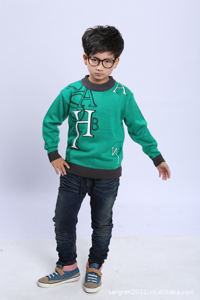 【【已售完】最新款儿童<em>毛衣</em> 圆领<em>英文</em>字母图