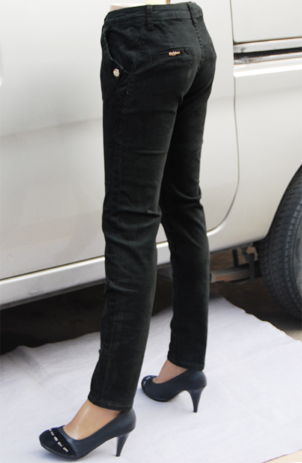 8509春装新款<em>女裤 流行色</em>军绿显瘦女式小脚牛