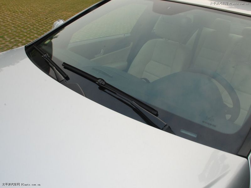 CARALLS560 奔驰C200专用无骨雨刷片 雨刮