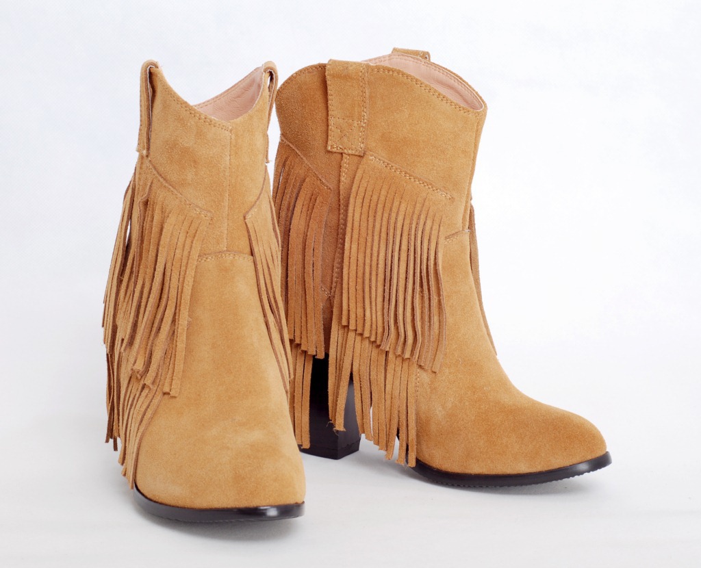 <em>特价</em>包邮 <em>批发</em>真皮 <em>女鞋</em> 真皮流苏靴 牛翻皮 橡