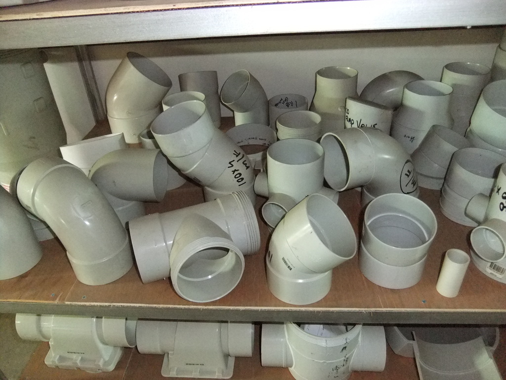 CPVC-UPVC抽粒PVC拉粒硬PVC抽粒水管料