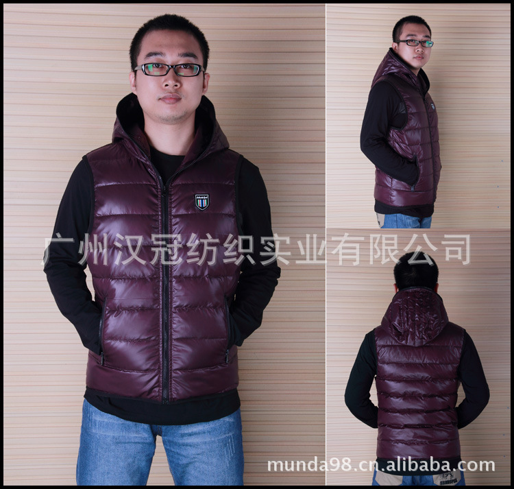 【厂家<em>批发男装</em>带帽<em>马甲</em>背心男羽绒服外套混批