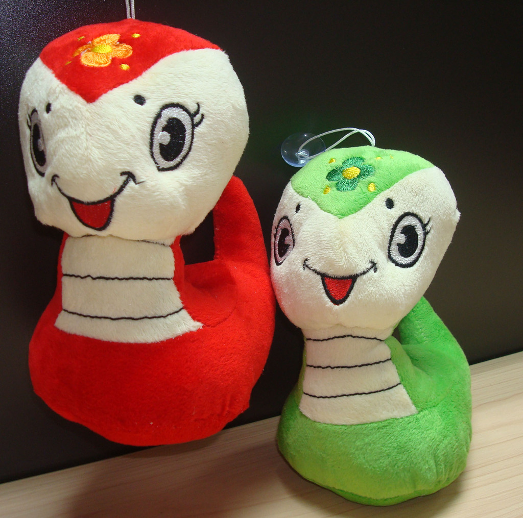 蛇年吉祥物_毛绒玩具蛇_蛇年礼品_蛇年挂饰_2013年吉祥物_蛇公仔_蛇毛绒玩具_2013年货_吉祥物_新年吉祥物_2013吉祥物_吉祥物定制_企业吉祥物_吉祥物定做_2013蛇年吉祥物定制加工代工