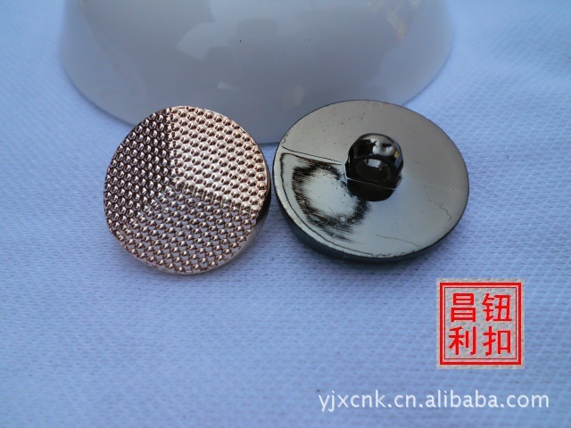 【奔驰钮扣 奔驰UV电镀钮扣批发 三角钮扣】