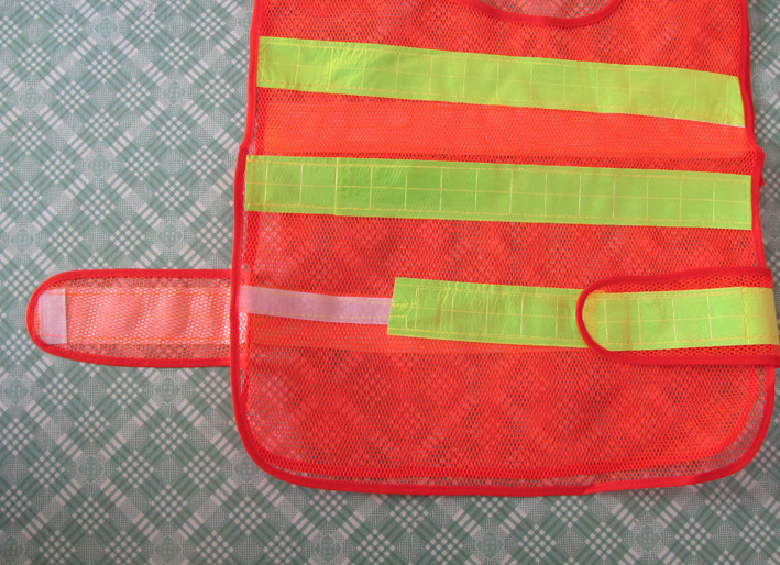 交警<em>马甲反光</em>服厂家生产<em>定制反光马甲</em>安全服红