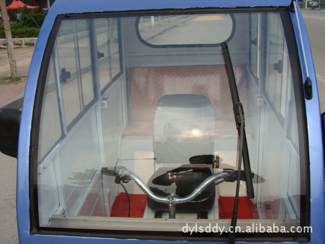 【山东物美价廉电动三轮车,大阳电动车,全封闭