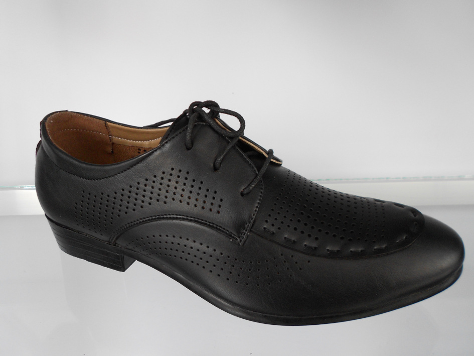 高密市脉湖王子鞋厂专业生产供应新款韩版休闲