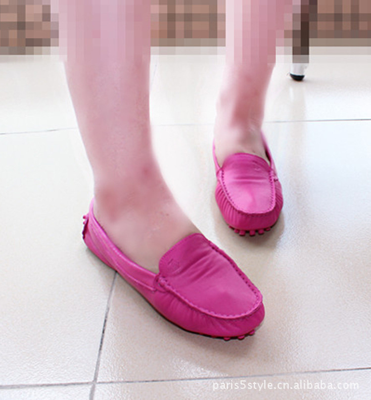 女士平底单鞋 <em>豆豆鞋女</em> 牛皮休闲女鞋 真皮<em>软底</em>