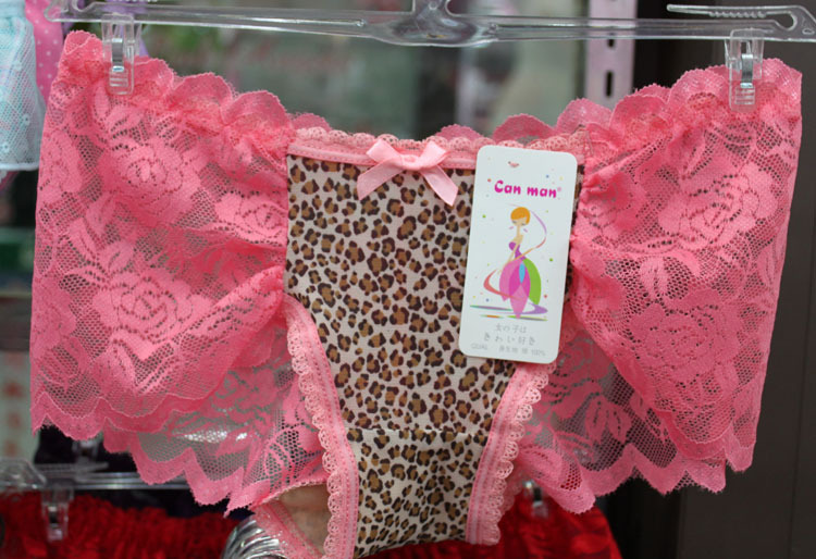 【UN740 新款 少女性感豹纹蕾丝透明<em>内裤批发</em>