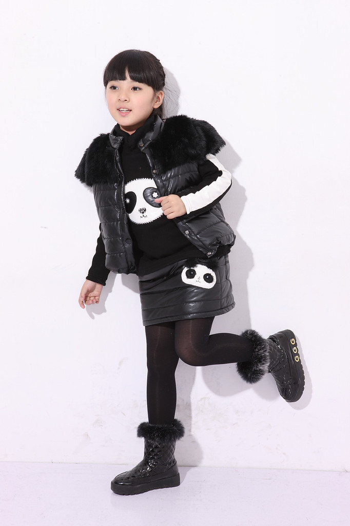 年款开春新款女童<em>套装</em>棉衣<em>外套</em>打底衫<em>短裤三件</em>