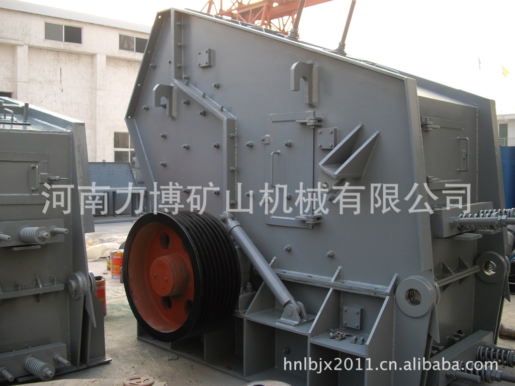 反擊碎石機,反擊破碎機型號原理,小型反擊破碎機直銷