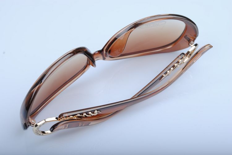 阳镜-2012款 经典<em>女士</em>太阳镜 奢华<em>精致</em> <em>英文</em>字