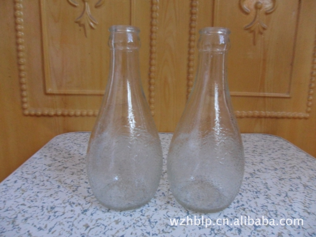 厂家直销各种玻璃瓶;饮料瓶,可烤花和丝印,品种