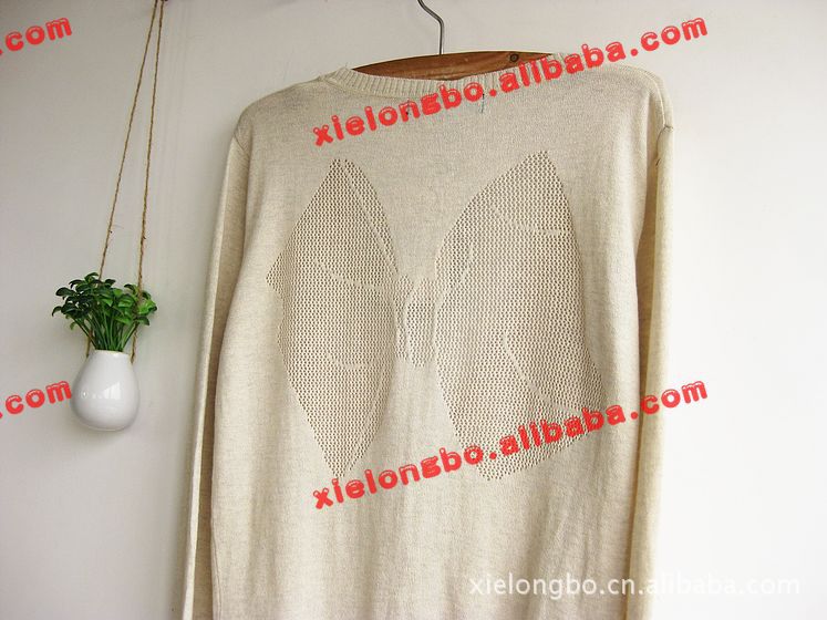 RJ1648 后背<em>缕空</em>蝴蝶图案<em>长款针织开衫</em>图片,R